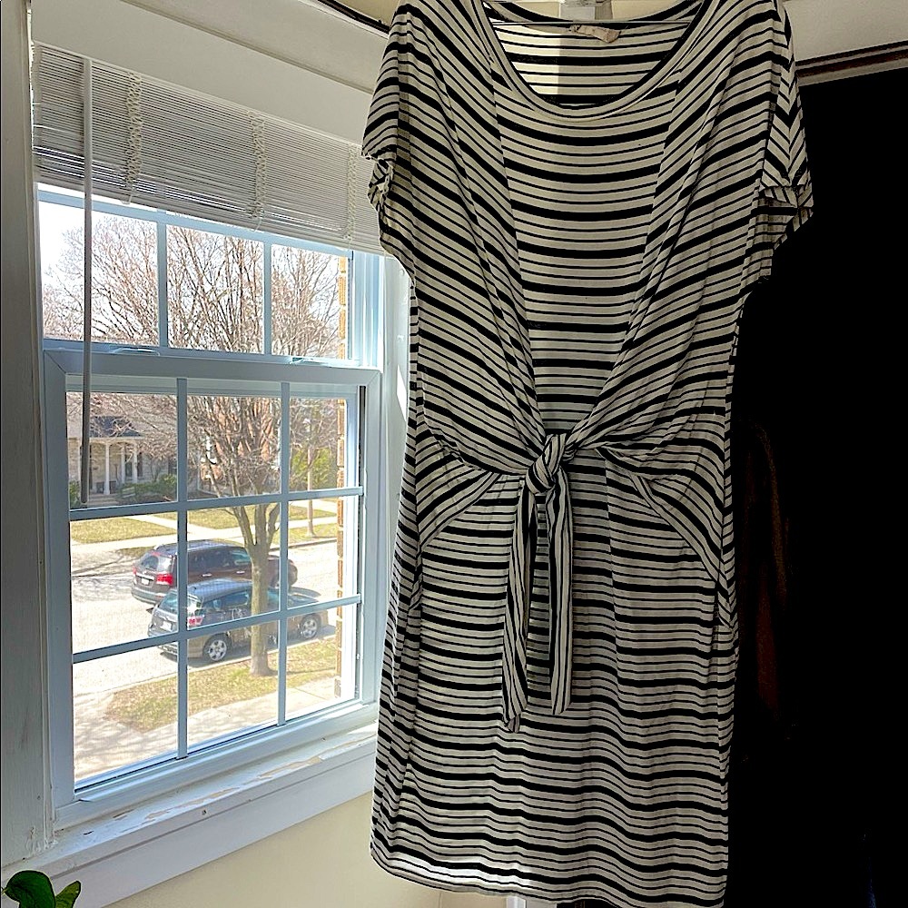 Altar’d state striped tie front dress. Size M.